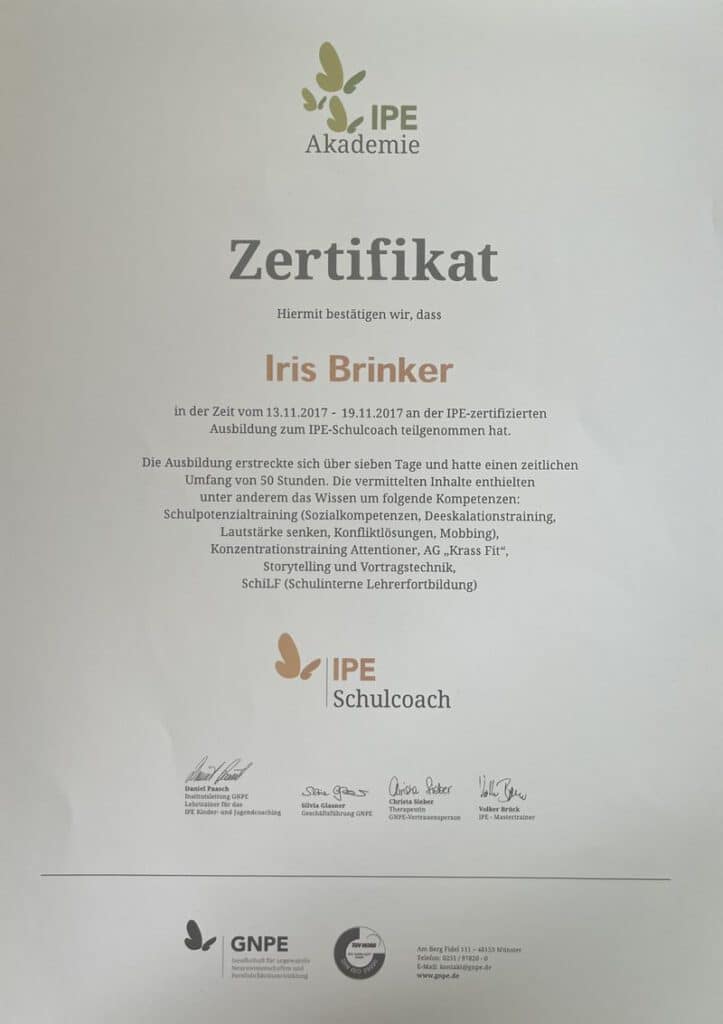 Iris Brinker ist zertifizierter Schulcoach (IPE Akademie)